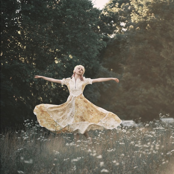 Vintage Yellow Cottagecore dress - Picture 5 of 8